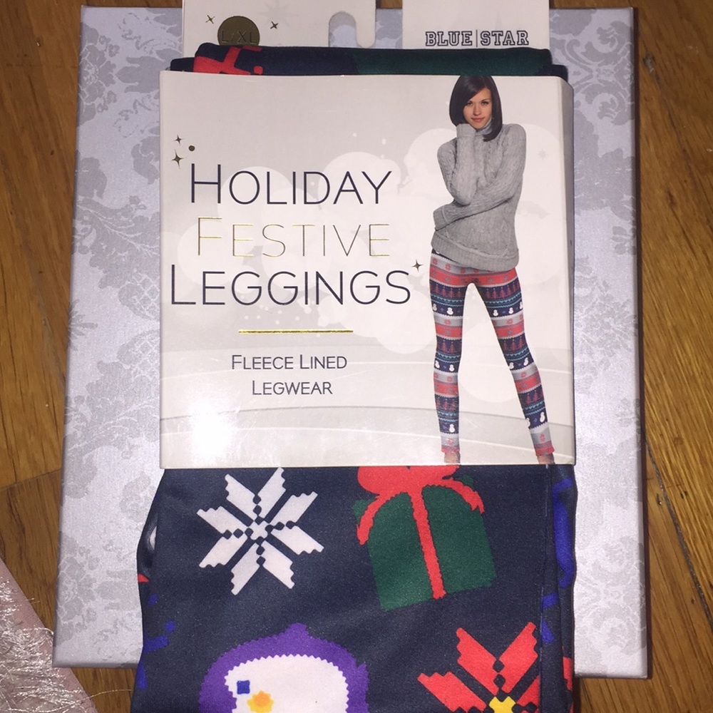 Christmas themed fleece lined leggings NWT